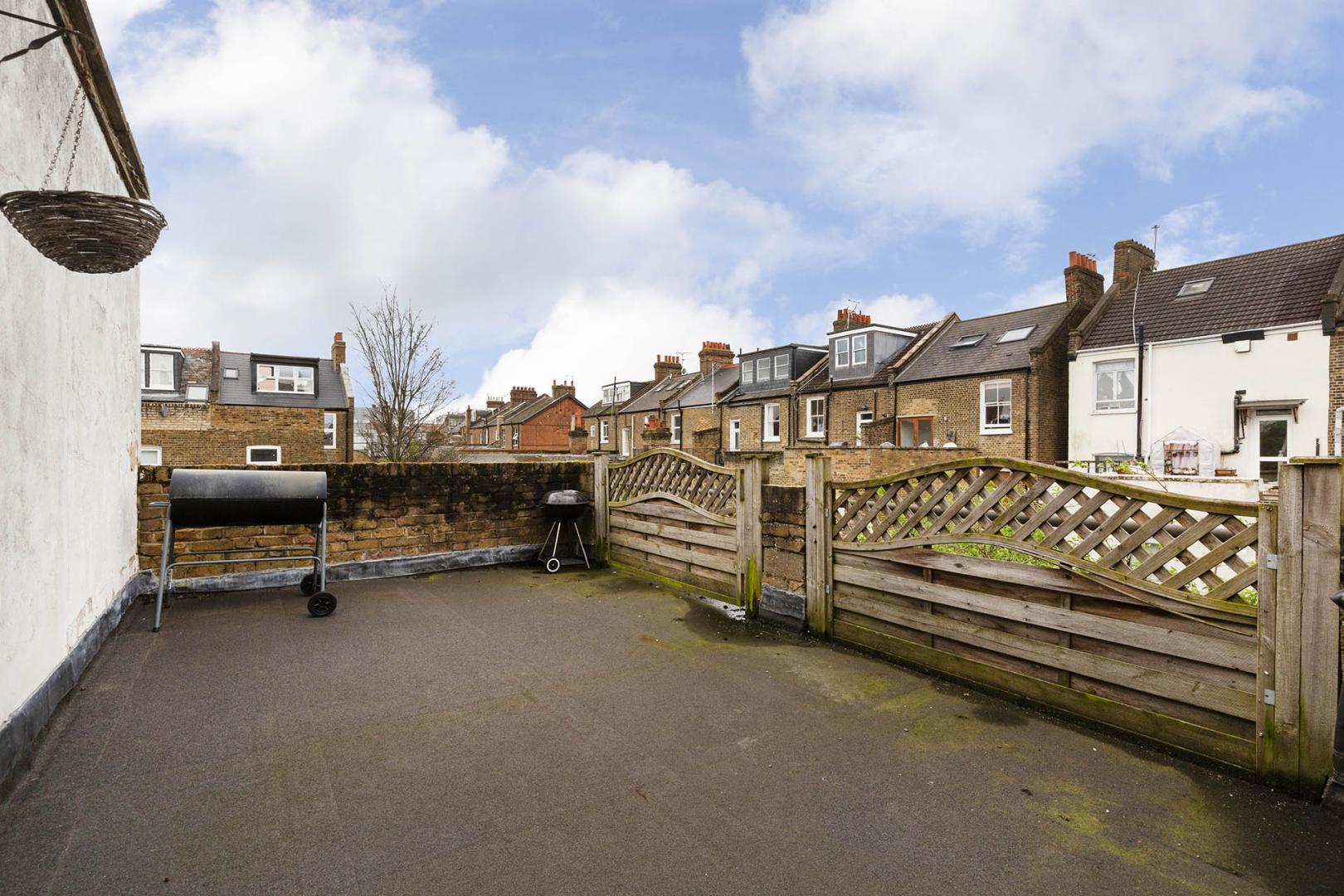Modern Apartment Streatley Road, Kilburn